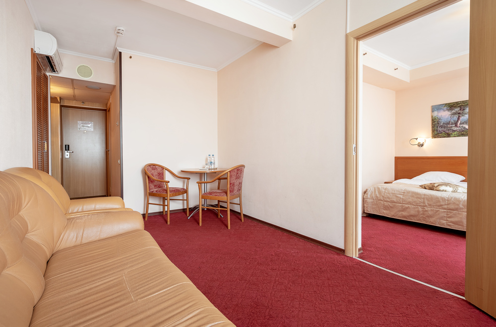 Отель АСТРУС - ЦЕНТРАЛЬНЫЙ ДОМ ТУРИСТА 4*, Москва Россия: цены на отдых ...