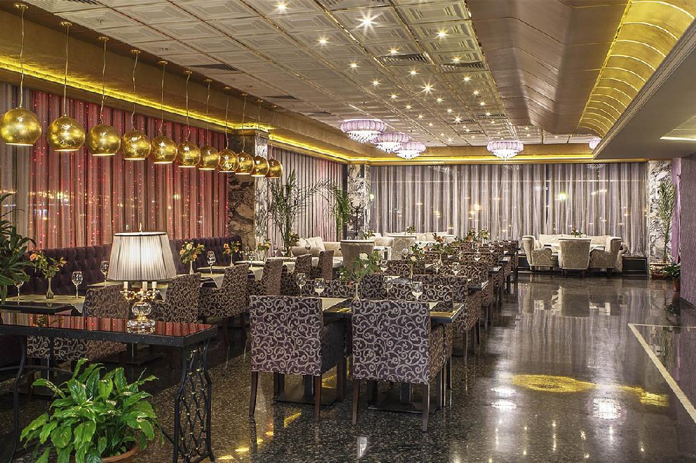 Отель САЛЮТ, гостиница 4*, Москва Россия: цены на отдых, фото, отзывы ...