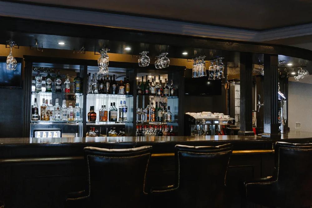 Отель САЛЮТ, гостиница 4*, Москва Россия: цены на отдых, фото, отзывы ...