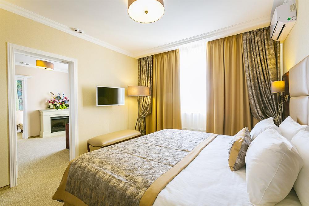 Отель САЛЮТ, гостиница 4*, Москва Россия: цены на отдых, фото, отзывы ...