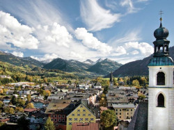 Cтаринный городок в провинции Тироль, один из старейших горнолыжных
курортов Австрии