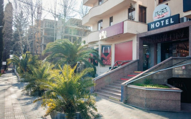 Family Holiday Hotel, отель 3*