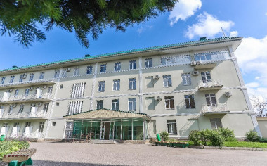 Центросоюз-Ессентуки, санаторий (размещение с 2 лет, лечение с 4 лет) 3*