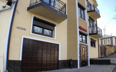 Султан, гостиница -*