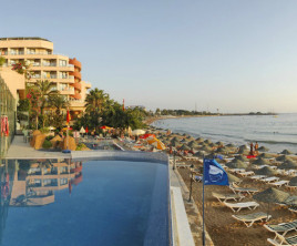Aska Just In Beach