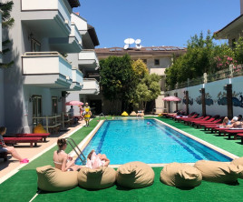 Nar Otel