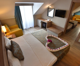 Lucida Beach Hotel