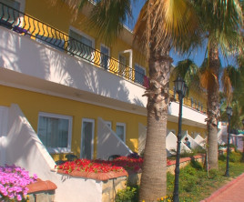 Antik Hotel & Garden