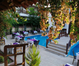 Agon Hotel