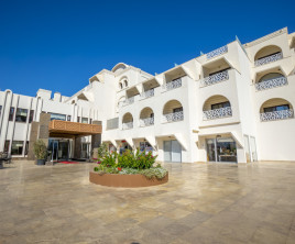 Azka Hotel