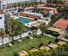 Tiana Beach Resort