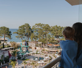 Akra Kemer