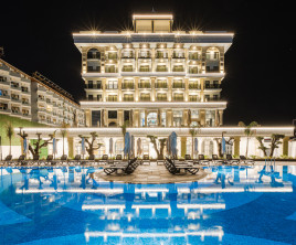 Serenity Queen Hotel