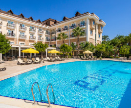 Loceanica Beach Resort