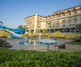 Loceanica Beach Resort