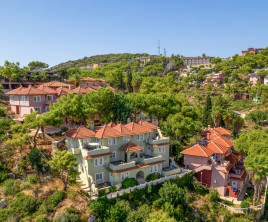 Senza Garden Holiday Club