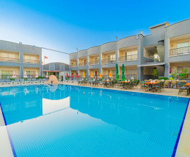 Sayanora Hotel
