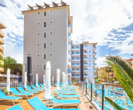 Club Big Blue Suite Hotel