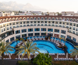 Meder Resort Hotel