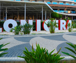 Lonicera World Hotel