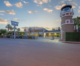 Sailors Beach Club