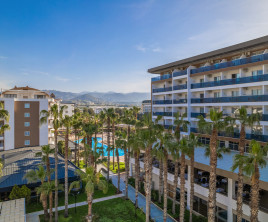 Royal Garden Beach Hotel