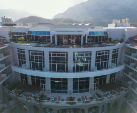 Akra Kemer
