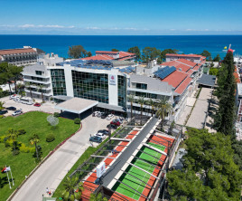Akra Kemer