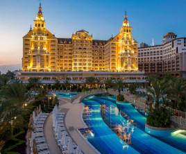 Royal Holiday Palace