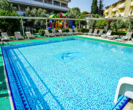 Cats Garden Hotel