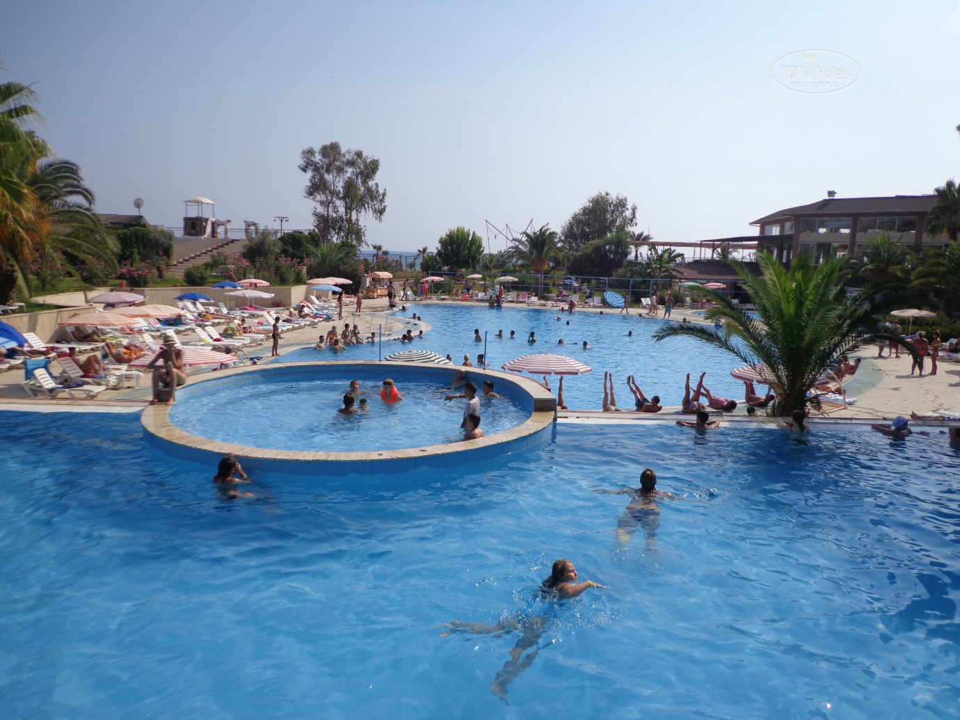 Ganita village. Ganita Holiday Village Турция. Ганита Холидей Вилладж 4. Ganita Holiday Village 4 Конаклы. MCS Oasis Beach Club 4*.